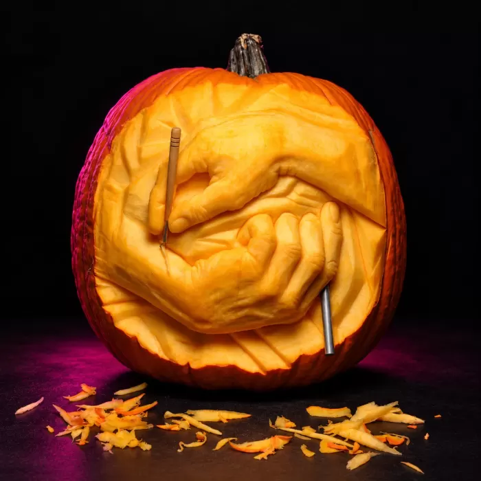 Carved pumpkin, Oct 2010